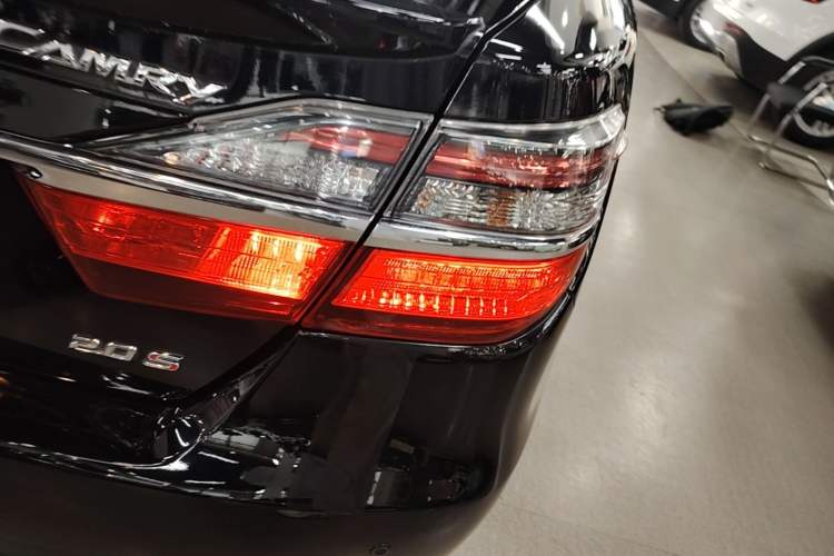 Used Toyota Camry 2015 Junrui 2.0S Activa Edition Right Rear Taillight