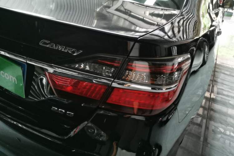 Used Toyota Camry 2015 2.0G Premier Edition Right Rear Taillight