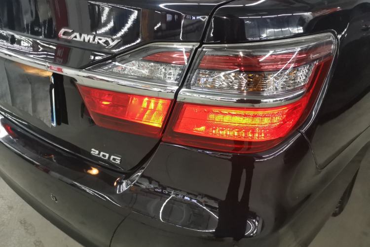 Used Toyota Camry 2015 2.0G Premier Edition Right Rear Taillight