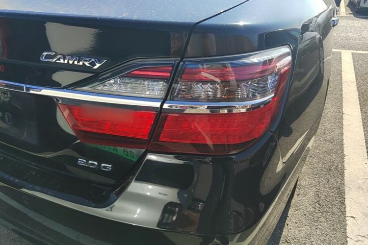 Used Toyota Camry 2015 2.0G Premier Edition Right Rear Taillight