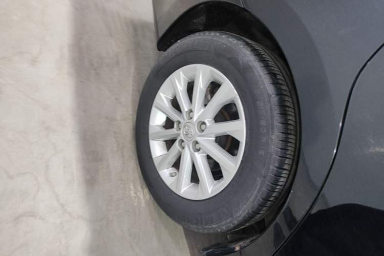Used Toyota Camry 2015 2.0G Premier Edition Right Rear Wheel Hub