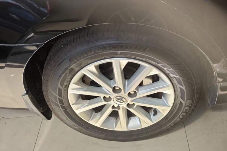 Used Toyota Camry 2015 2.0G Premier Edition Right Rear Wheel Hub
