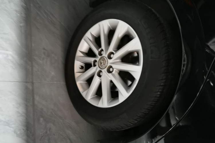 Used Toyota Camry 2015 2.0G Premier Edition Right Rear Wheel Hub