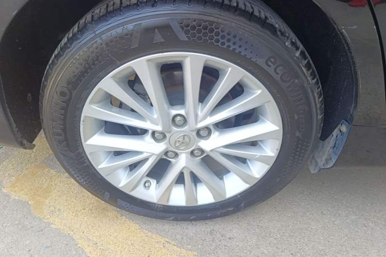 Used Toyota Camry 2015 2.5G Luxury Navigation Edition Right Rear Wheel Hub