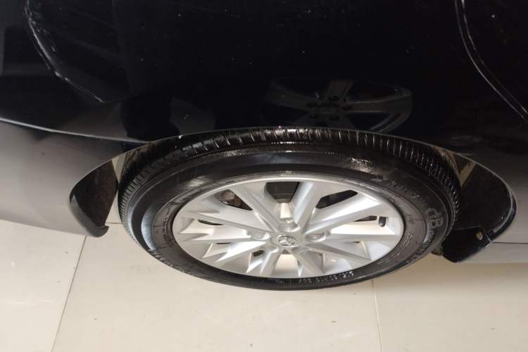 Used Toyota Camry 2015 2.0G Premier Edition Right Rear Wheel Hub