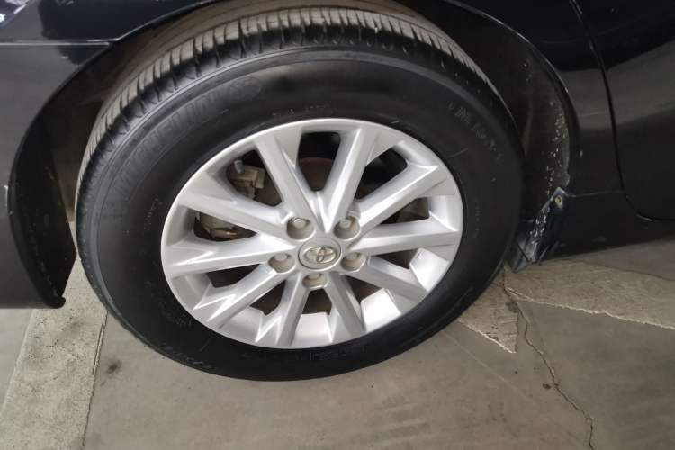 Used Toyota Camry 2015 2.0G Premier Edition Right Rear Wheel Hub