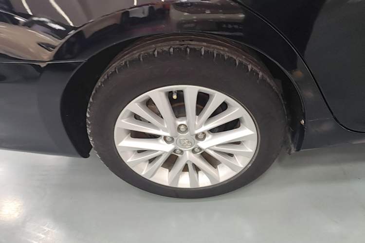Used Toyota Camry 2015 2.5G Luxury Navigation Edition Right Rear Wheel Hub