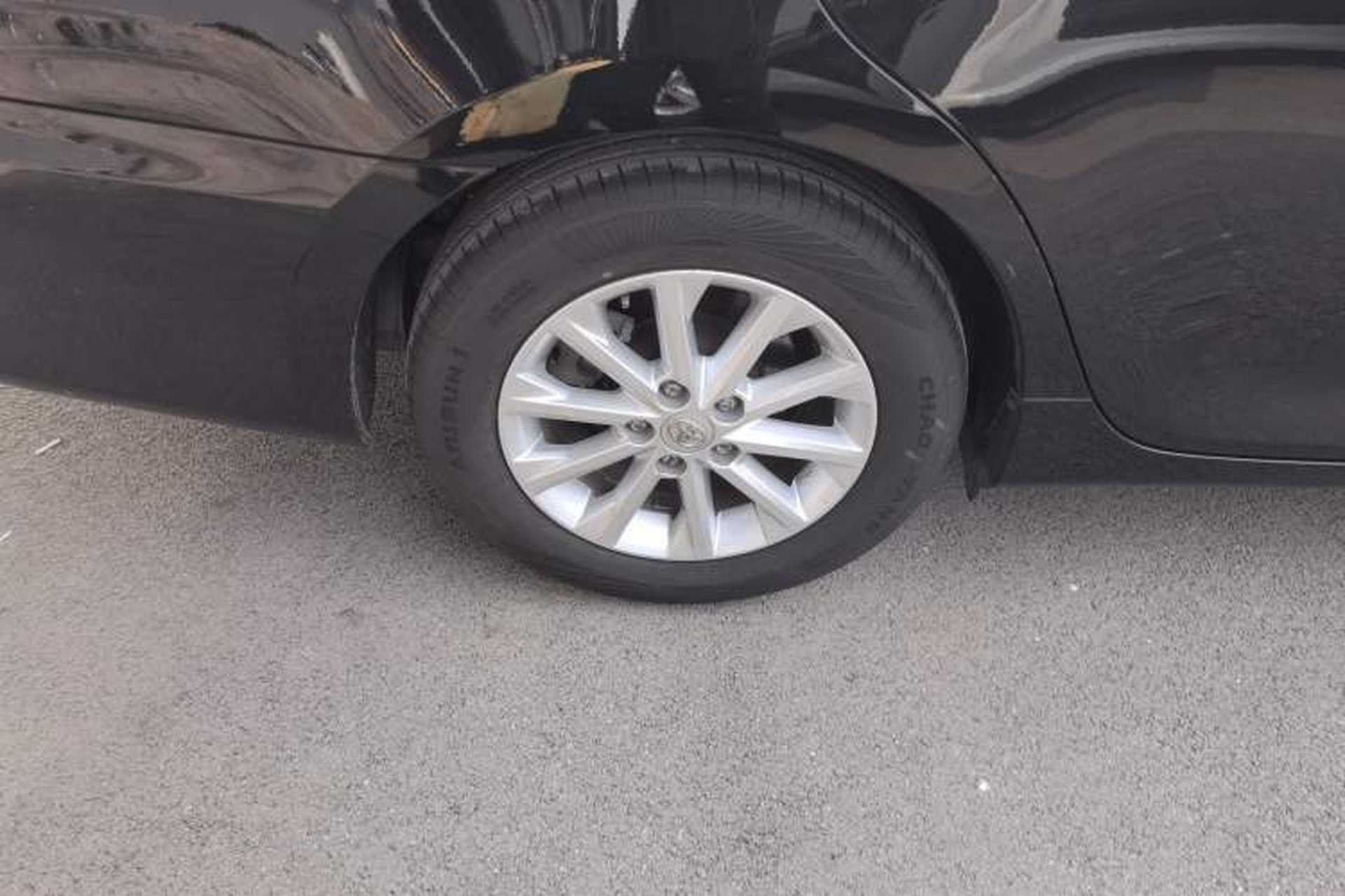 Used Toyota Camry 2015 2.0G Premier Edition Right Rear Wheel Hub
