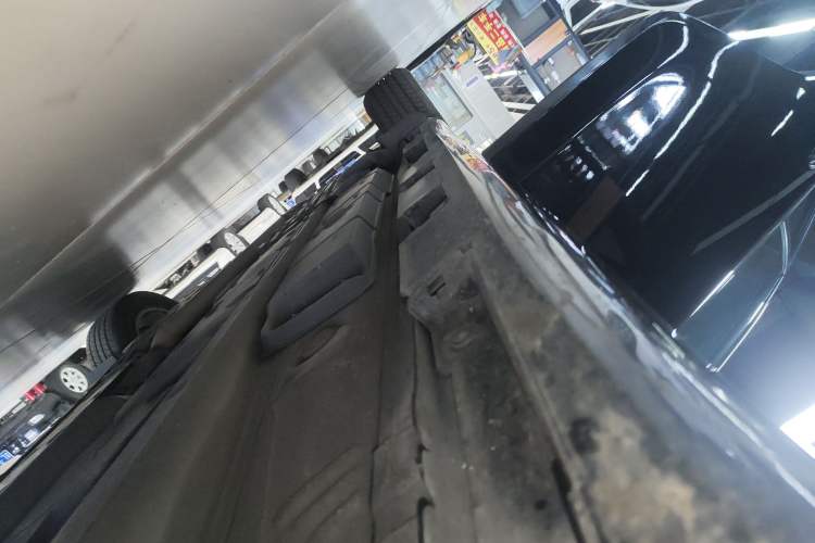 Used Toyota Camry 2015 Dual-Engine 2.5 HG Luxury Navigation Edition Right Side Sill