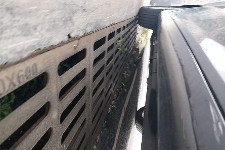 Used Toyota Camry 2015 2.0E Elite Edition Right Side Sill