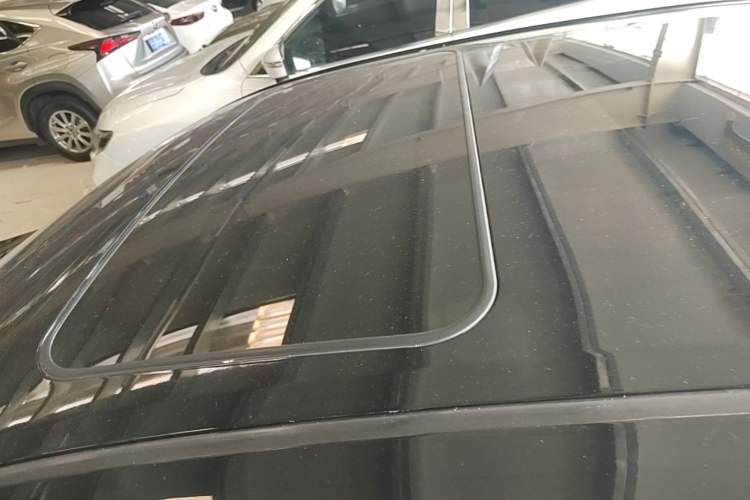 Used Toyota Camry 2015 2.0G Premier Edition Roof