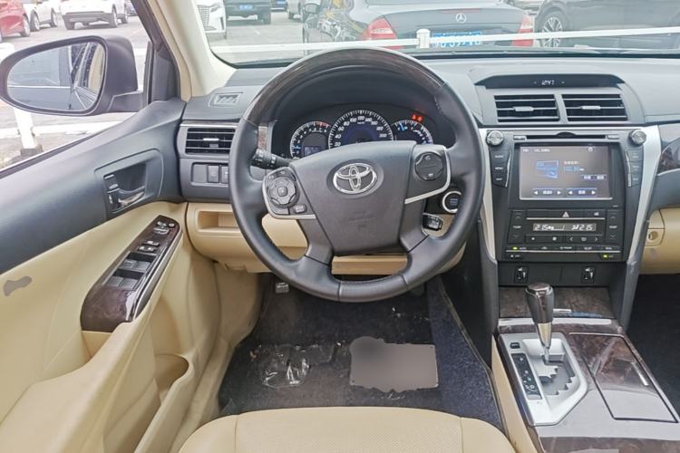 Used Toyota Camry 2015 2.5G Luxury Navigation Edition Steering Wheel