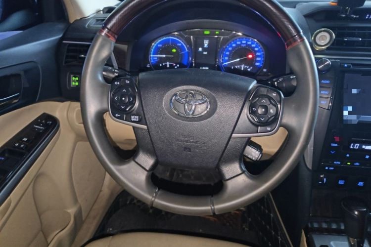 Used Toyota Camry 2015 Dual-Engine 2.5 HG Luxury Navigation Edition Steering Wheel