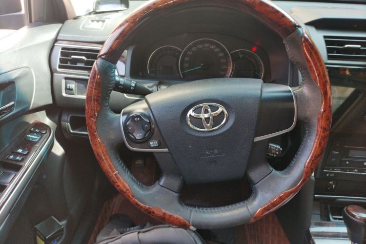 Used Toyota Camry 2015 2.0G Premier Edition Steering Wheel