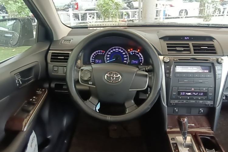 Used Toyota Camry 2015 2.0G Premier Edition Steering Wheel