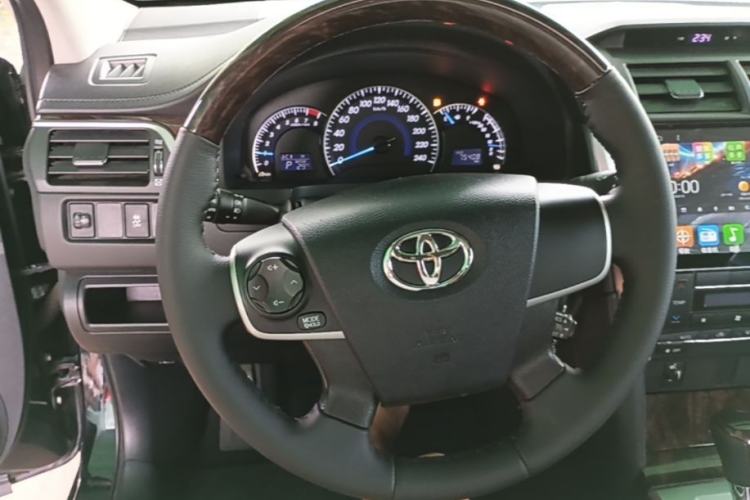 Used Toyota Camry 2015 2.0G Premier Edition Steering Wheel