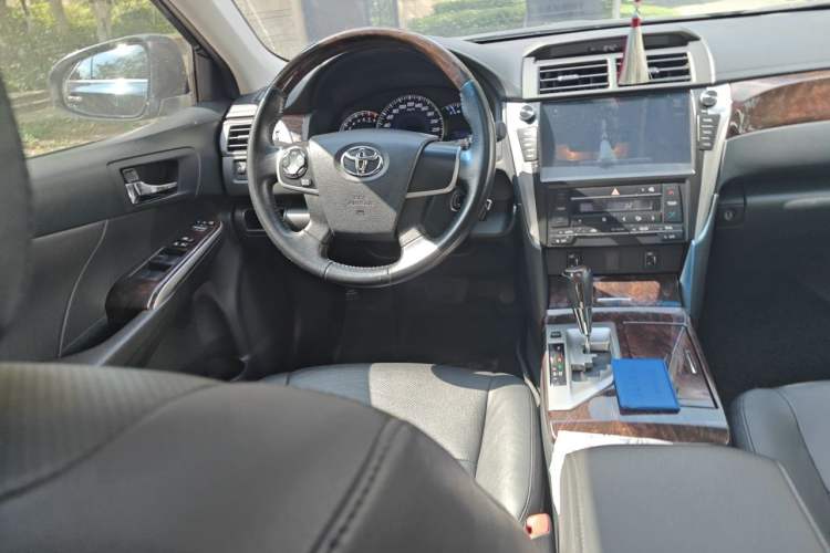 Used Toyota Camry 2015 2.0G Premier Edition Steering Wheel