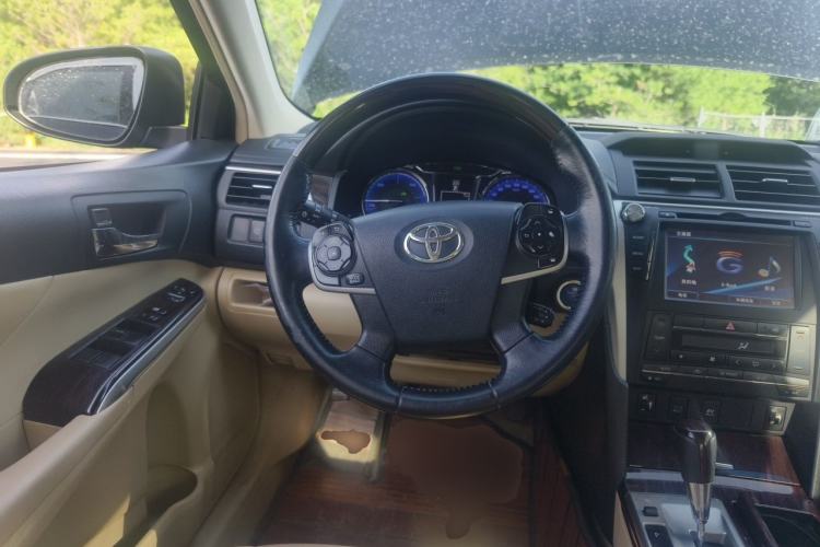 Used Toyota Camry 2015 Dual-Engine 2.5 HG Luxury Navigation Edition Steering Wheel