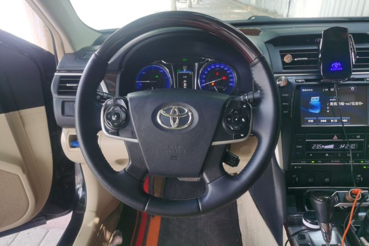 Used Toyota Camry 2015 Dual-Engine 2.5 HG Luxury Navigation Edition Steering Wheel