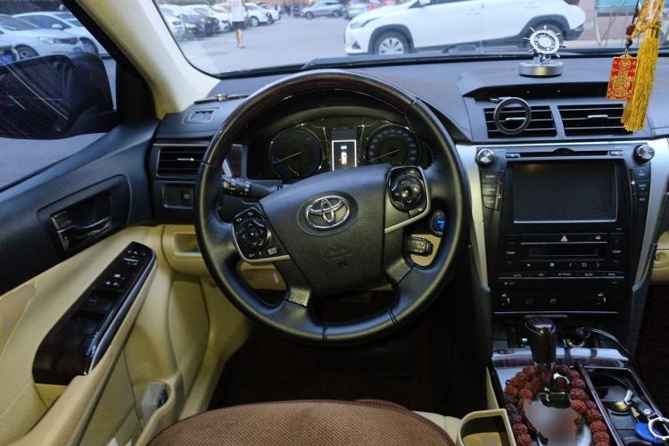 Used Toyota Camry 2015 Dual-Engine 2.5 HG Luxury Navigation Edition Steering Wheel