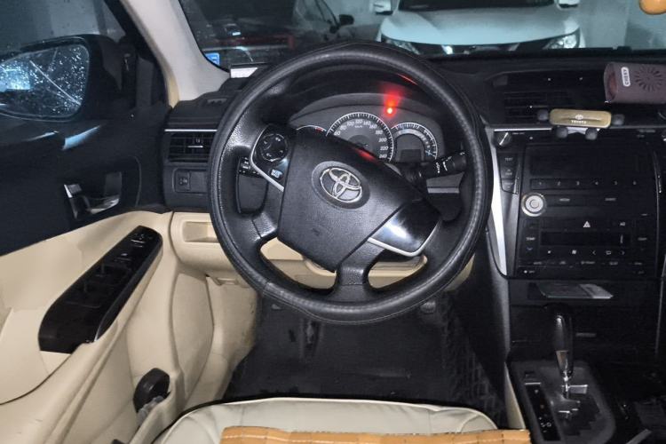 Used Toyota Camry 2015 2.0E Elite Edition Steering Wheel