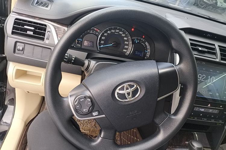 Used Toyota Camry 2015 2.0E Elite Edition Steering Wheel