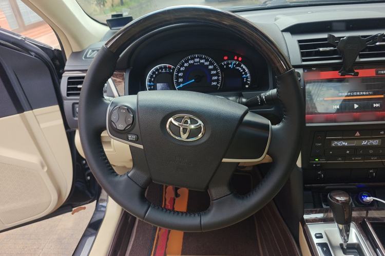 Used Toyota Camry 2015 2.0G Premier Edition Steering Wheel
