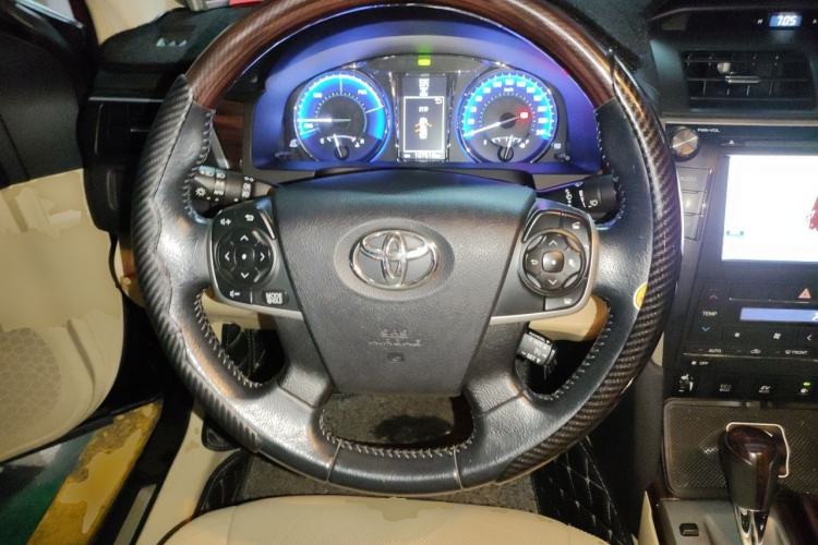 Used Toyota Camry 2015 Dual-Engine 2.5 HG Luxury Navigation Edition Steering Wheel