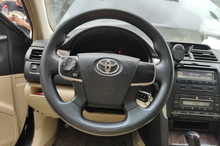 Used Toyota Camry 2015 2.0E Elite Edition Steering Wheel