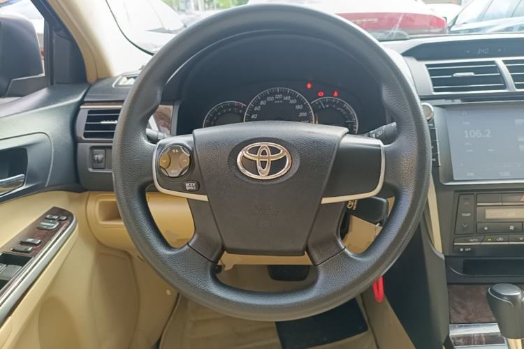 Used Toyota Camry 2015 2.0E Elite Edition Steering Wheel