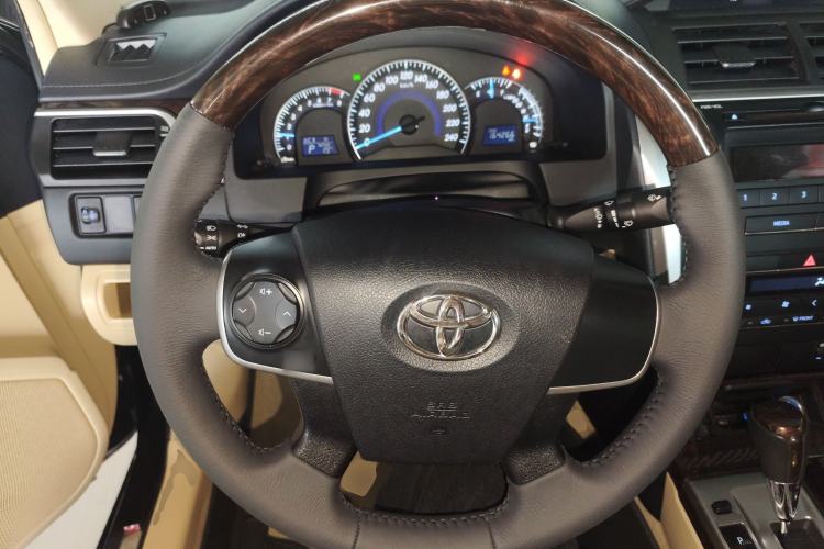 Used Toyota Camry 2015 2.0G Premier Edition Steering Wheel