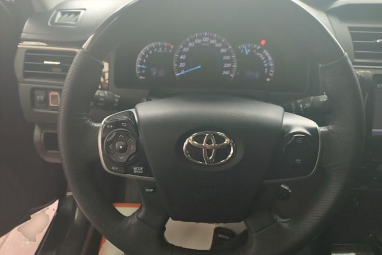 Used Toyota Camry 2015 2.0G Premier Edition Steering Wheel