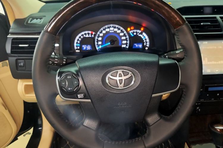 Used Toyota Camry 2015 2.0G Premier Edition Steering Wheel