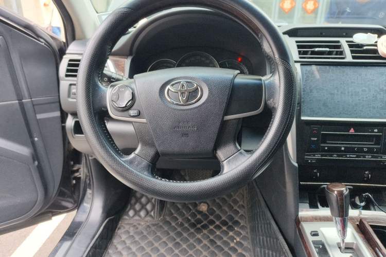Used Toyota Camry 2015 2.0G Premier Edition Steering Wheel
