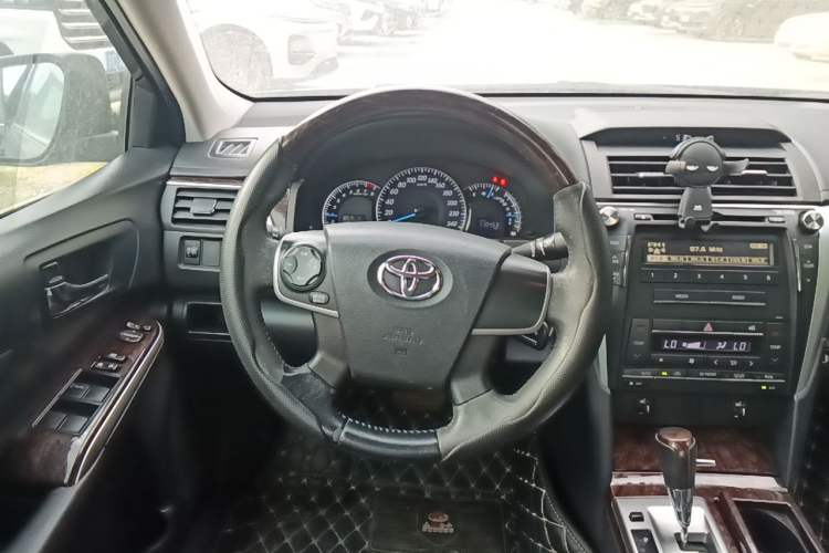 Used Toyota Camry 2015 2.0G Premier Edition Steering Wheel