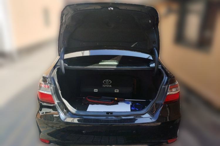 Used Toyota Camry 2015 2.0G Premier Edition Trunk