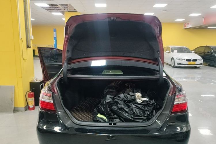Used Toyota Camry 2015 Junrui 2.0S Activa Edition Trunk
