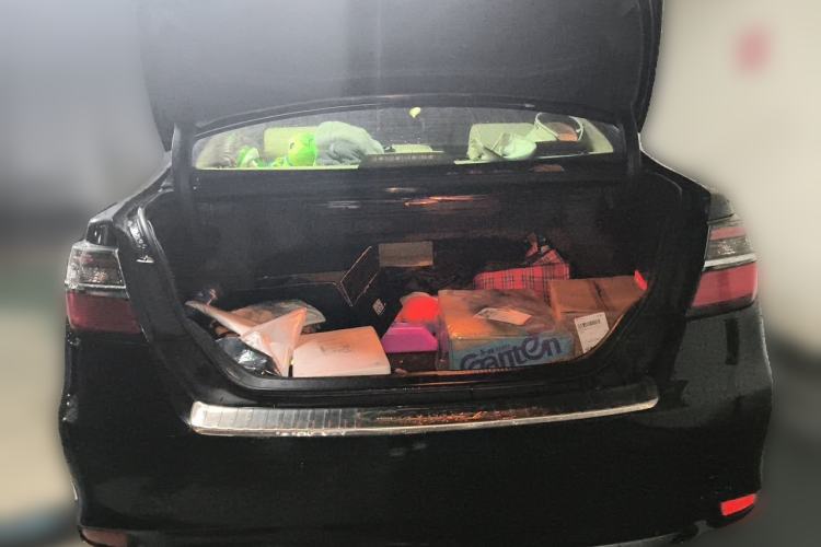 Used Toyota Camry 2015 2.0E Elite Edition Trunk