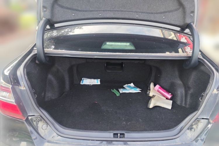 Used Toyota Camry 2015 2.0G Premier Edition Trunk