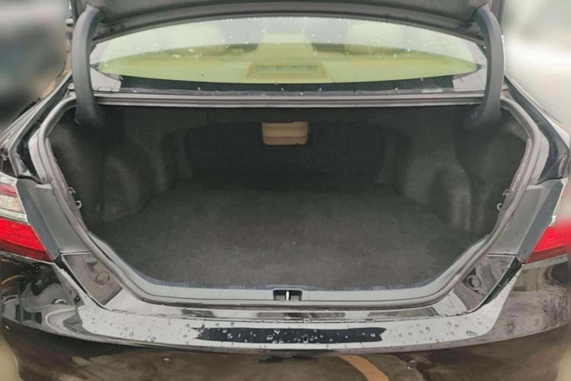 Used Toyota Camry 2015 2.0G Premier Edition Trunk