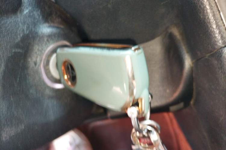 Used Toyota Camry 2015 2.0G Premier Edition Vehicle Key