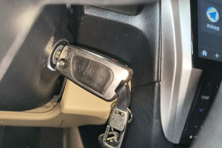 Used Toyota Camry 2015 2.0E Elite Edition Vehicle Key