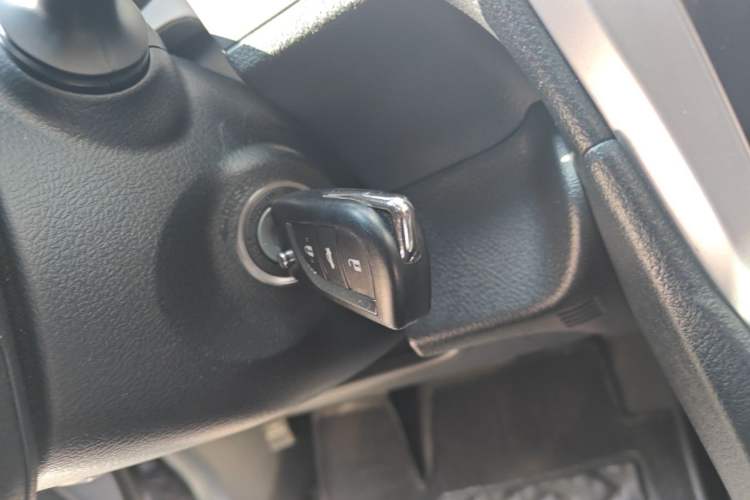 Used Toyota Camry 2015 2.0G Premier Edition Vehicle Key