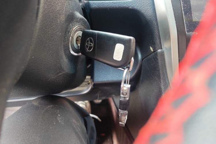 Used Toyota Camry 2015 2.0G Premier Edition Vehicle Key