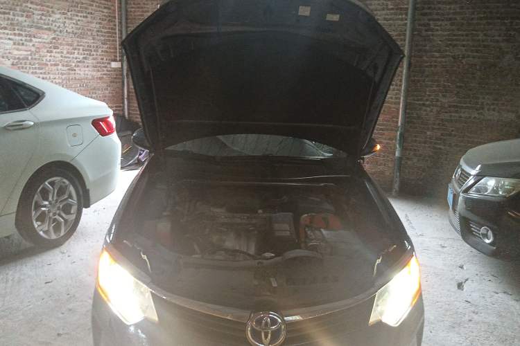 Used Toyota Camry 2015 Dual-Engine 2.5 HG Luxury Navigation Edition Engine Bay