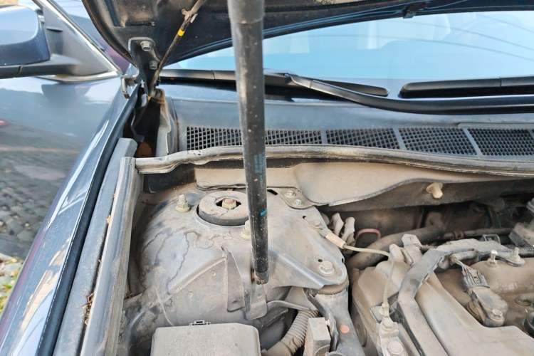 Used Toyota Camry 2015 Dual-Engine 2.5 HG Luxury Navigation Edition Engine Bay Right