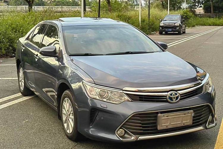 Used Toyota Camry 2015 Dual-Engine 2.5 HG Luxury Navigation Edition Front Right 45 Deg