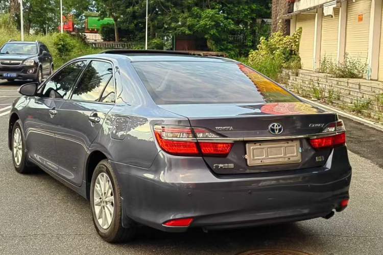 Used Toyota Camry 2015 Dual-Engine 2.5 HG Luxury Navigation Edition Rear Right 45 Deg