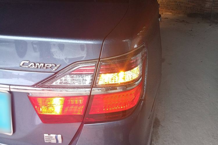 Used Toyota Camry 2015 Dual-Engine 2.5 HG Luxury Navigation Edition Right Rear Taillight