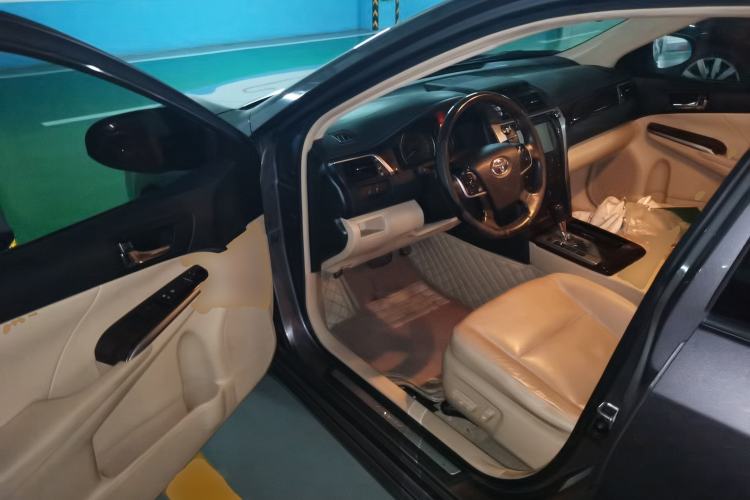 Used Toyota Camry 2015 2.5G Luxury Navigation Edition Driver Seat